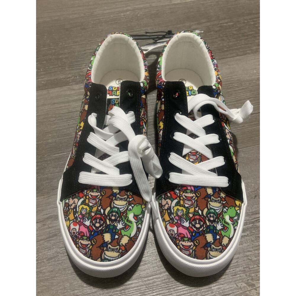Super Mario Ground Up Canvas Lace-Up Sneaker Shoes Unisex Size 6 NWT